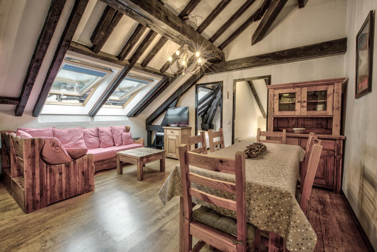 Top Floor Apartment Mansard - Central Chamonix Mont Blanc Haven Buitenkant foto