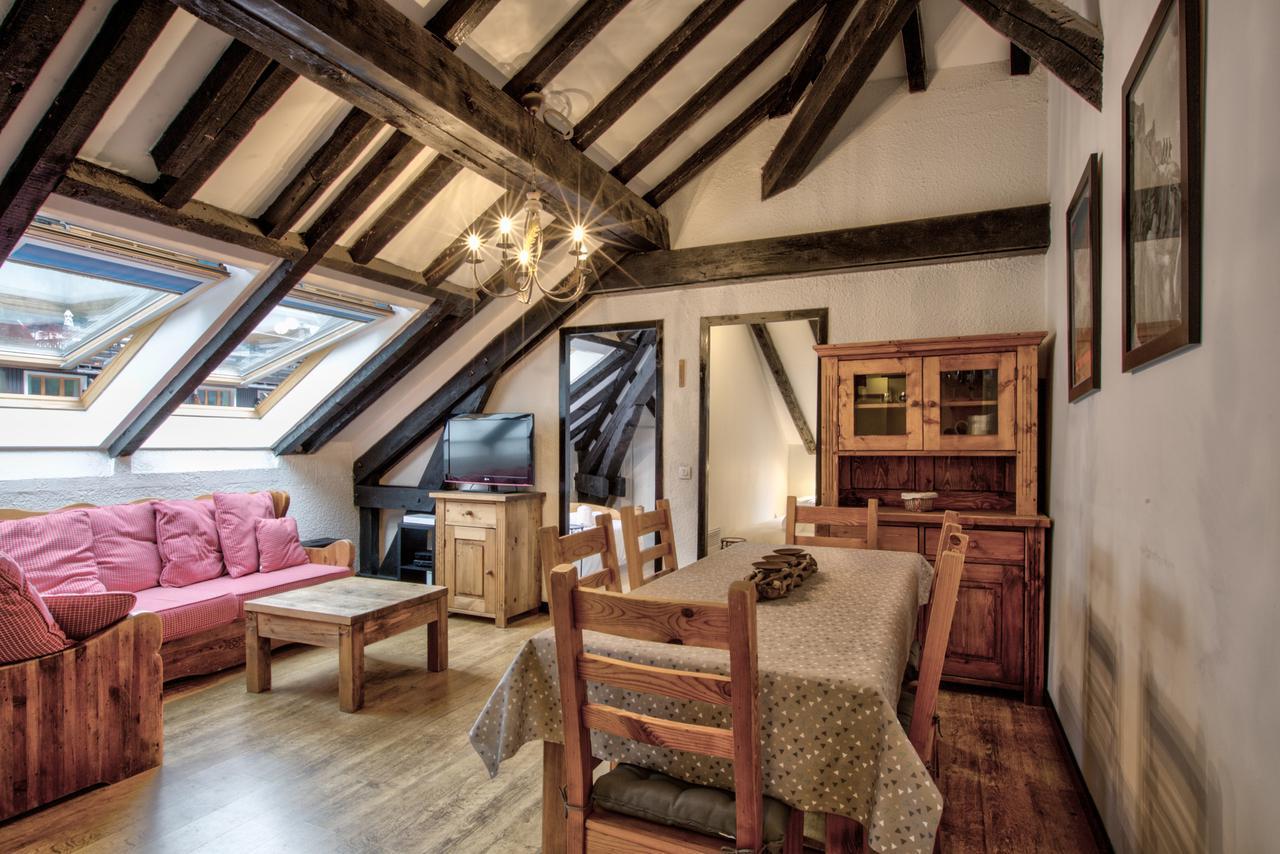 Top Floor Apartment Mansard - Central Chamonix Mont Blanc Haven Buitenkant foto